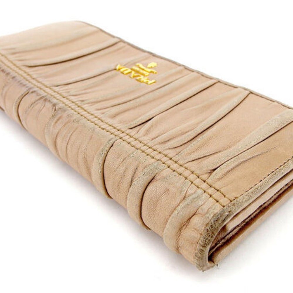 Prada Wallet Purse zipper wallet Beige Woman Authentic Used - Picture 4 of 6